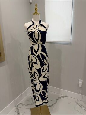 Etiquette Clothiers Navy and Cream Halter Maxi Dress